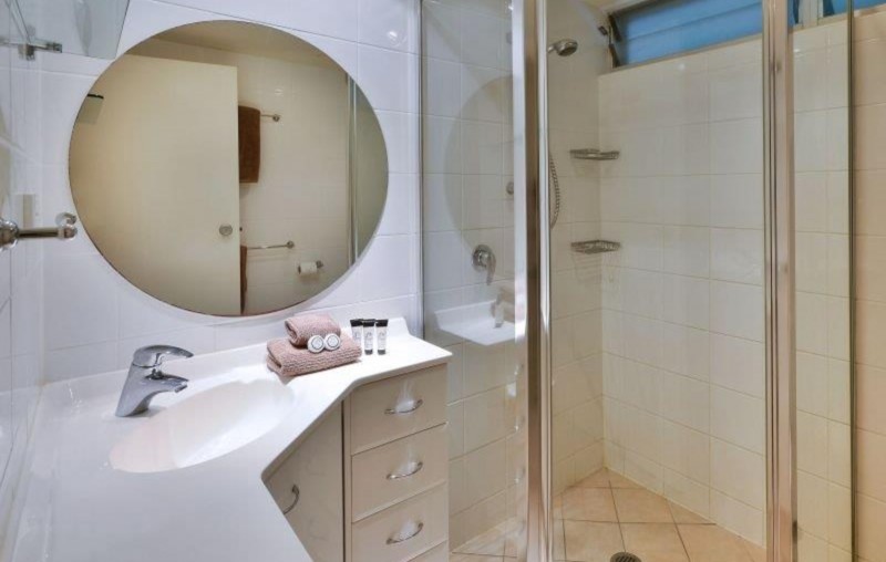 P107 bathroomv1 s