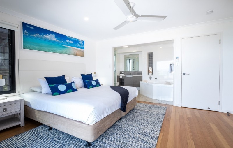 Shorelines 28 HR 0029